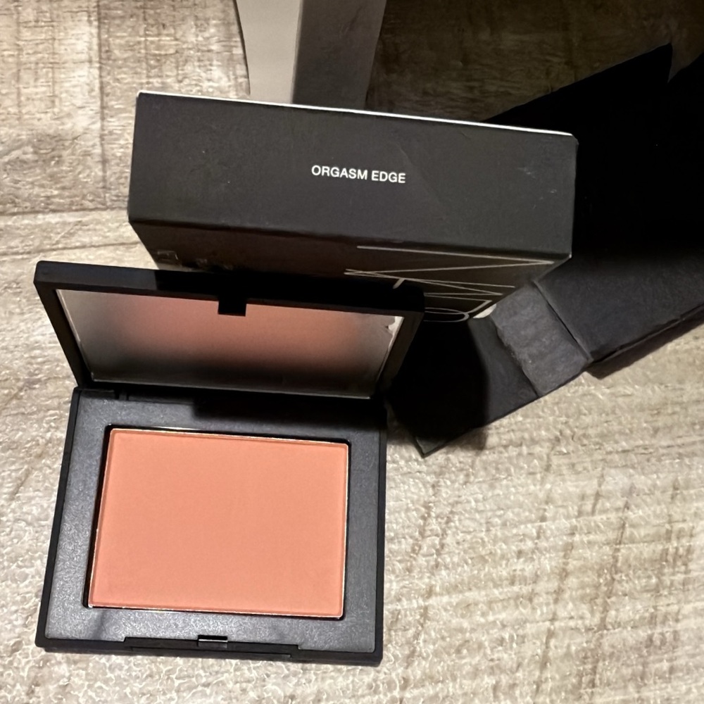 NARS Orgasm Edge Blush - Warm Peach